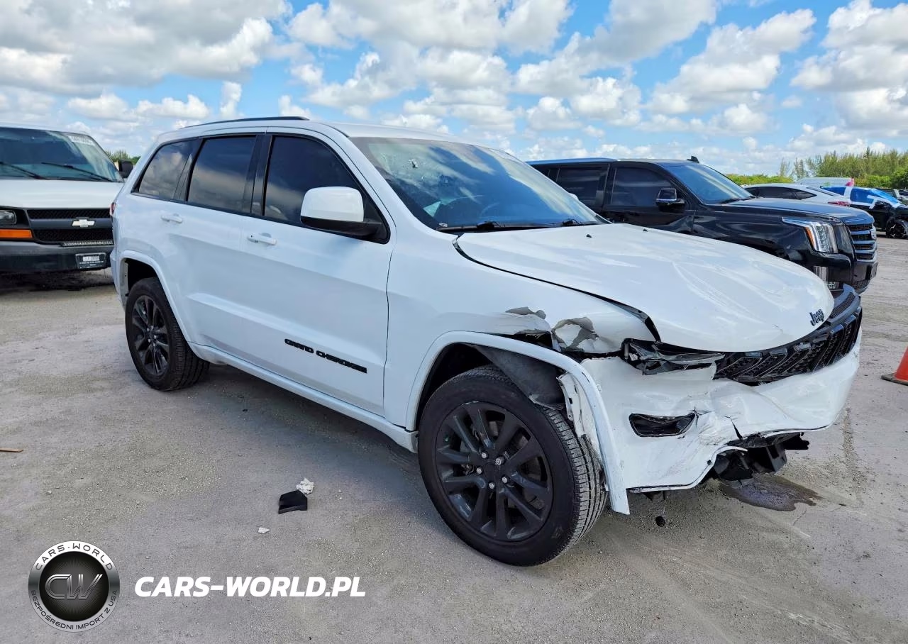 2021 Jeep Grand Cherokee Laredo VIN:1C4RJEAG8MC712872 - 3