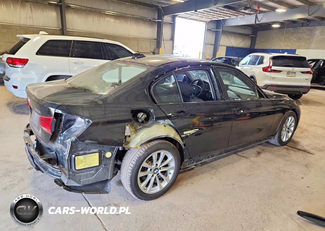 2017 BMW 320 Xi VIN:WBA8E5G36HNU45257 - 3