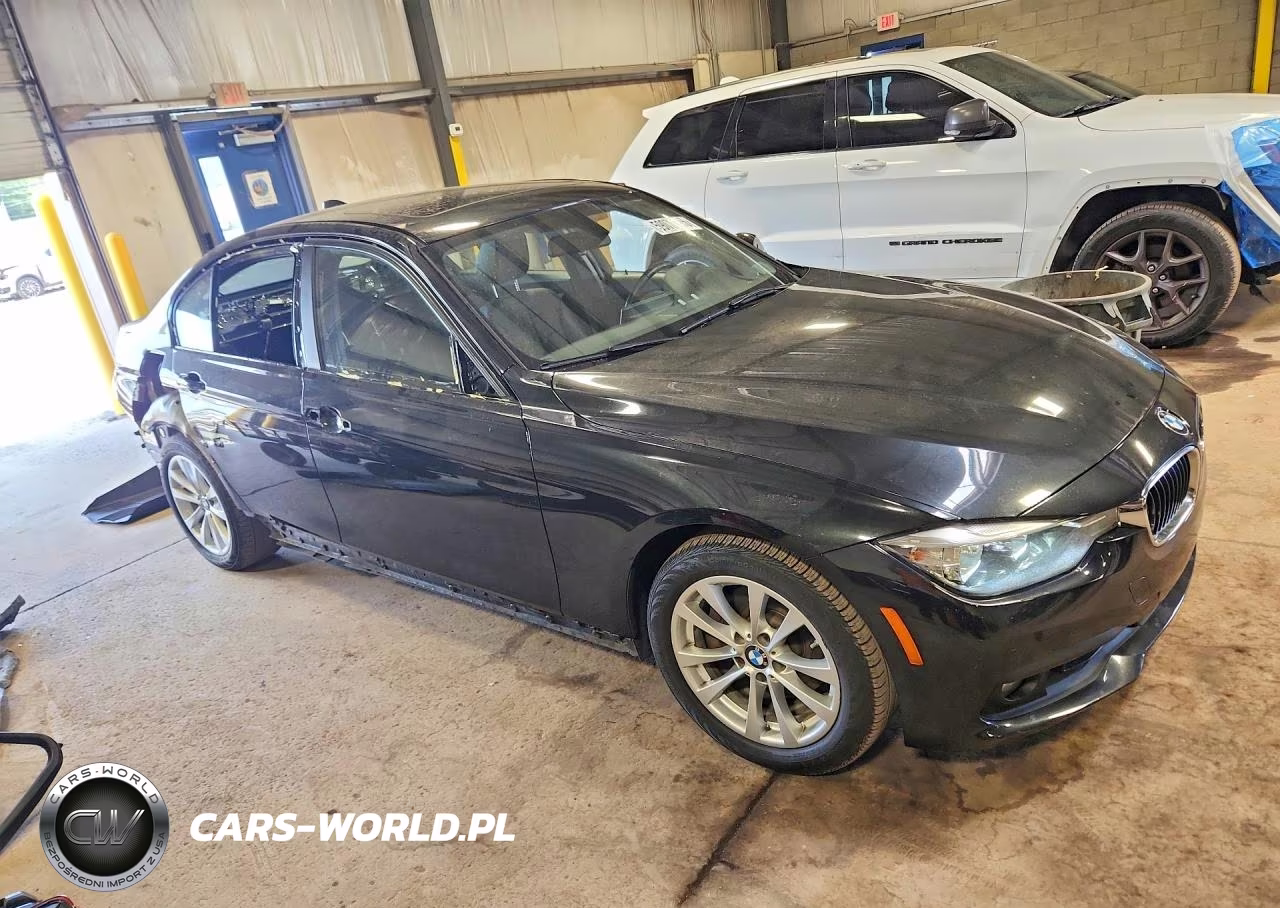 2017 BMW 320 Xi VIN:WBA8E5G36HNU45257 - 4