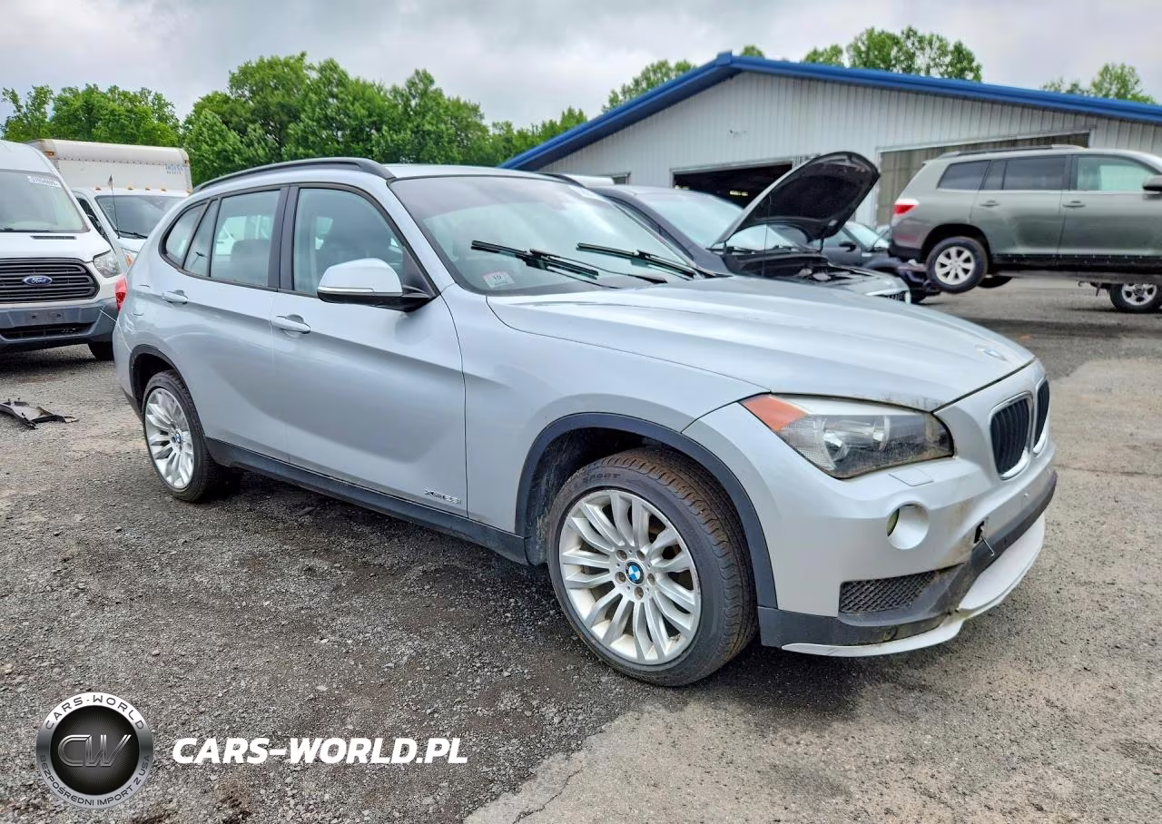 2015 BMW X1 xDrive28I VIN:WBAVL1C58FVY32527 - 4