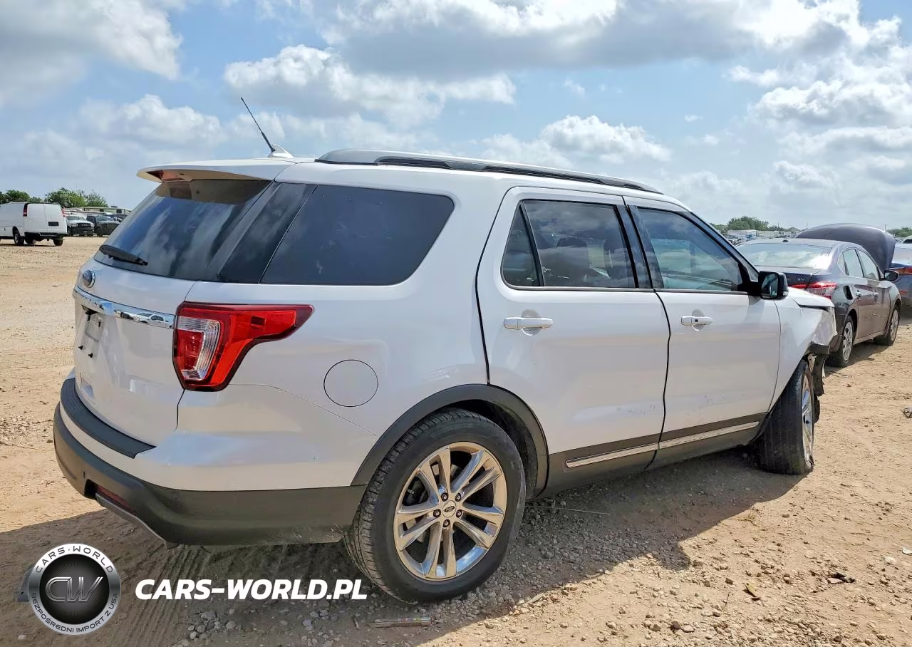 2019 Ford Explorer Xlt VIN:1FM5K7D85KGB38728 - 3