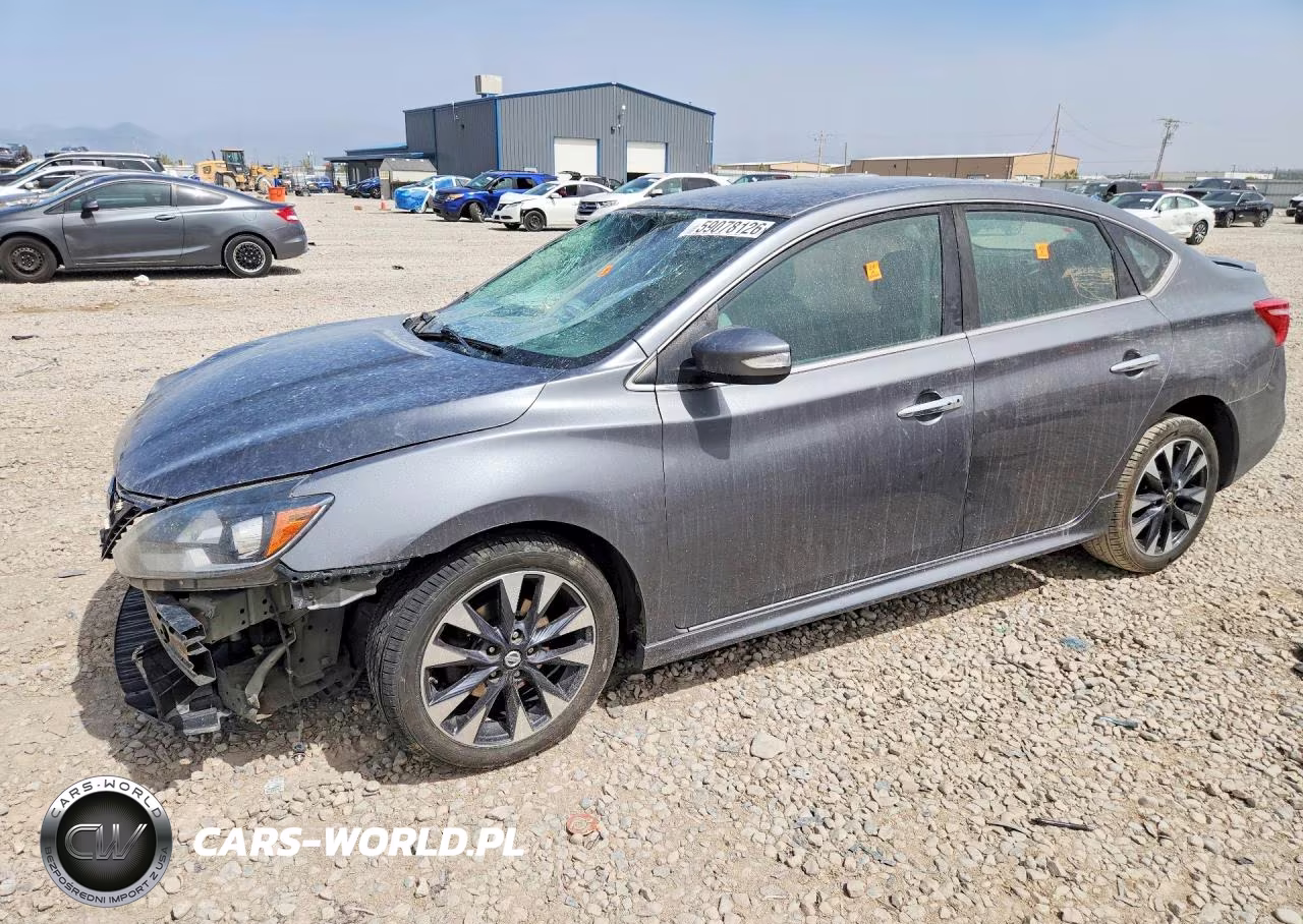 2016 Nissan Sentra Sr – zdjęcie 1 z 12