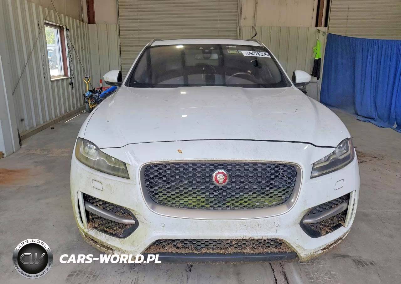 2018 Jaguar F-Pace R - Sport VIN:SADCL2FN5JA261496 - 5