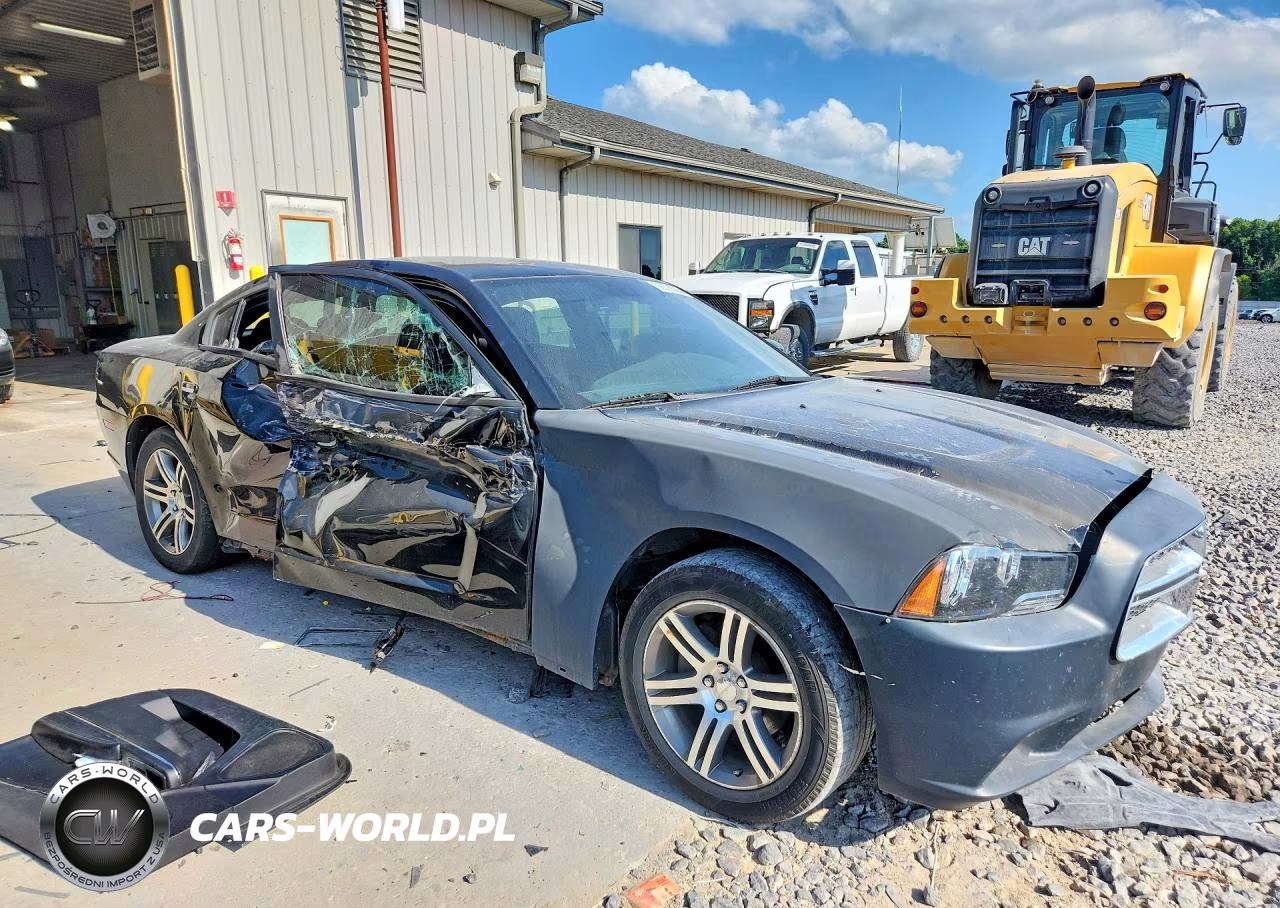 2013 Dodge Charger Se VIN:2C3CDXBG0DH639943 - 4
