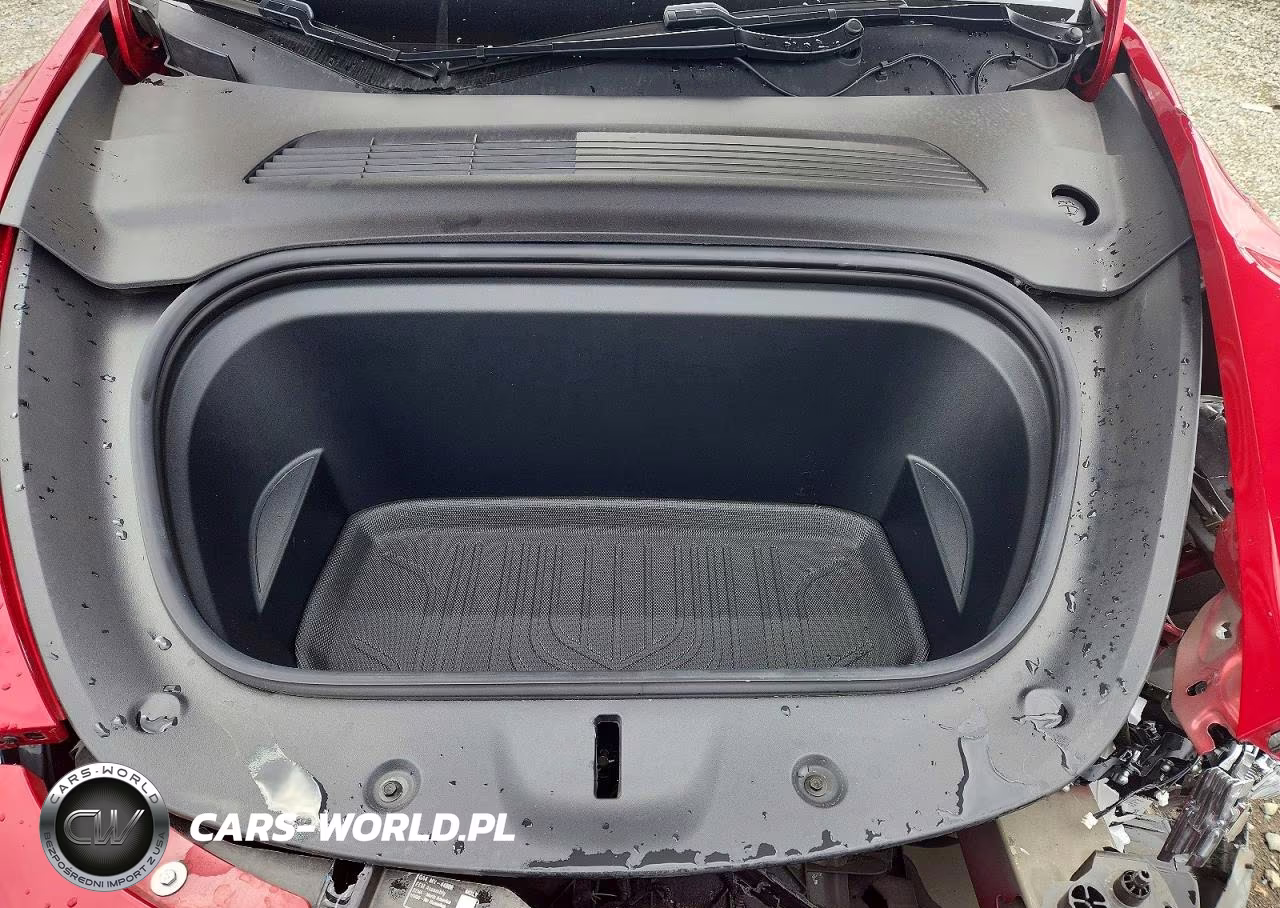 2020 Tesla Model Y VIN:5YJYGDEE0LF050977 - 11