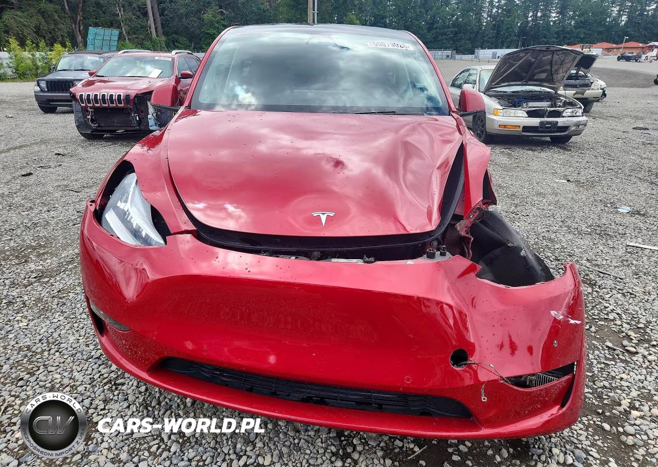 2020 Tesla Model Y VIN:5YJYGDEE0LF050977 - 5