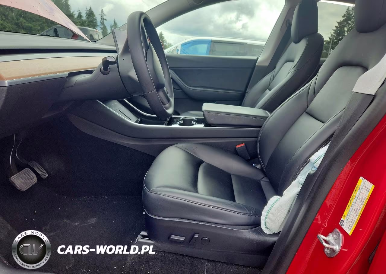 2020 Tesla Model Y VIN:5YJYGDEE0LF050977 - 7