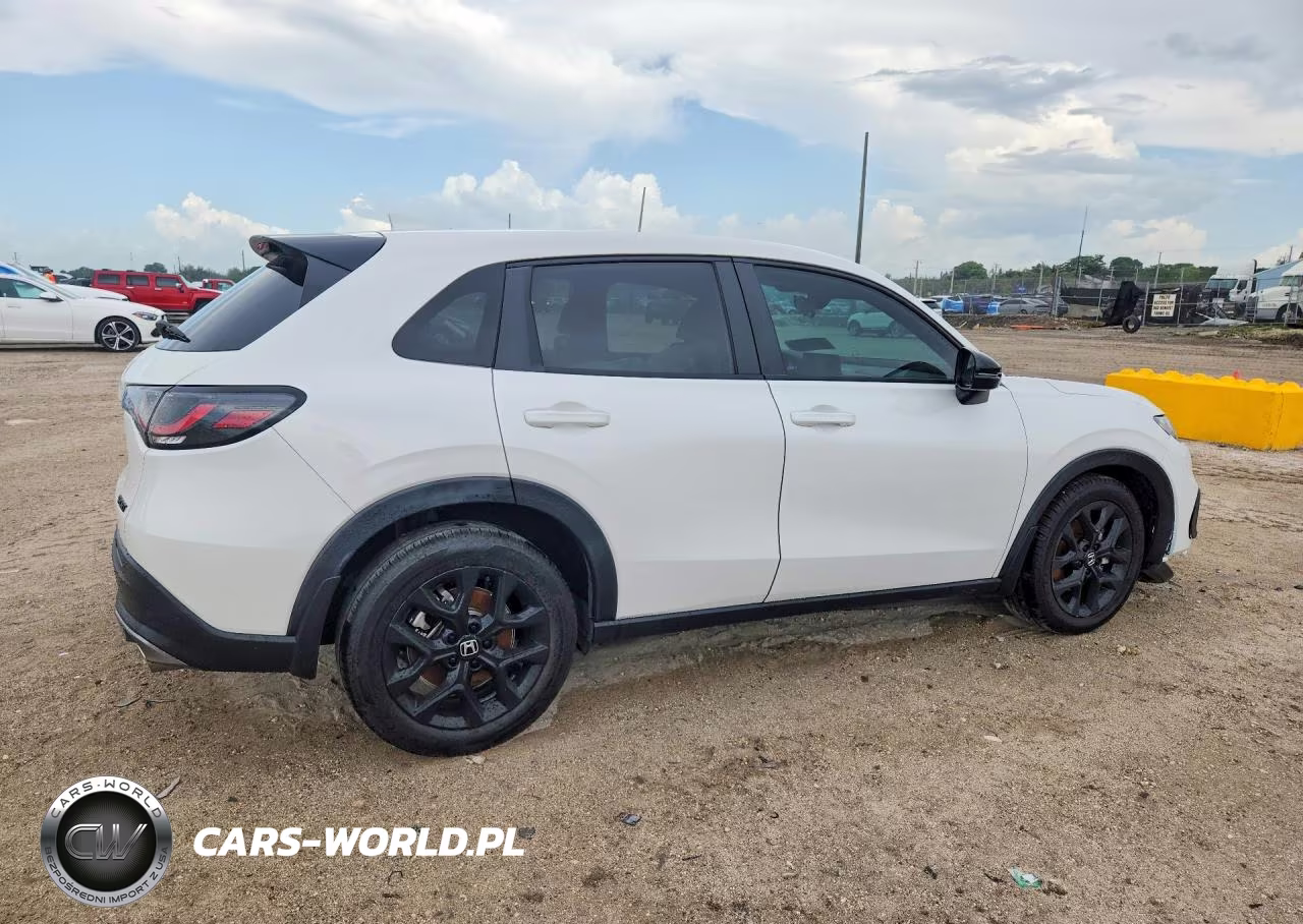2025 Honda Hr-V Sport VIN:3CZRZ1H52SM701054 - 3