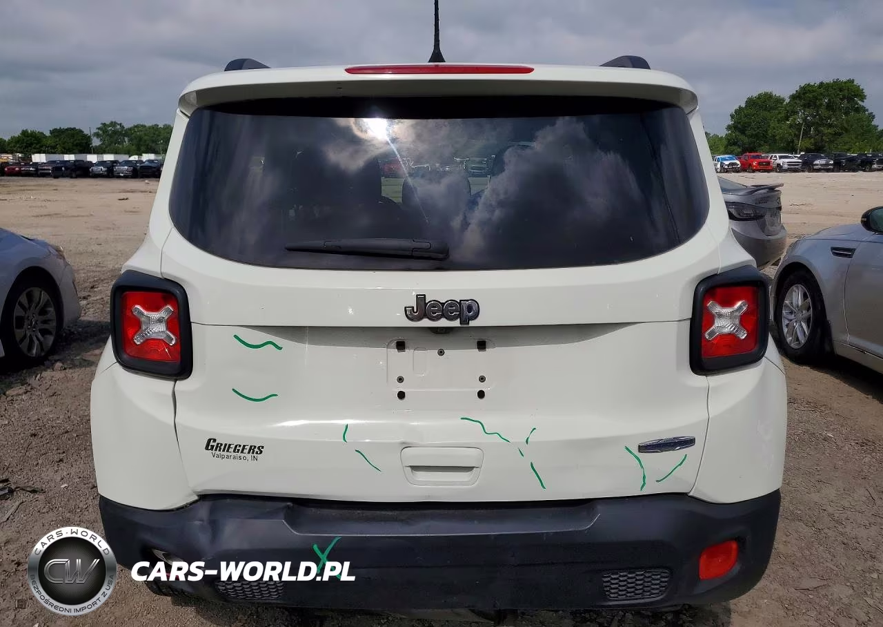2018 Jeep Renegade Latitude VIN:ZACCJABB4JPG80673 - 6