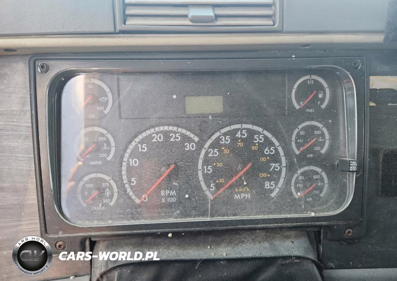 2007 Freightliner Columbia 120 Semi Truck VIN:1FUJA6CK97LX66649 - 8