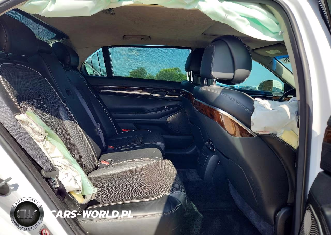 2018 Genesis G90 Premium VIN:KMHG34JA0JU042128 - 10