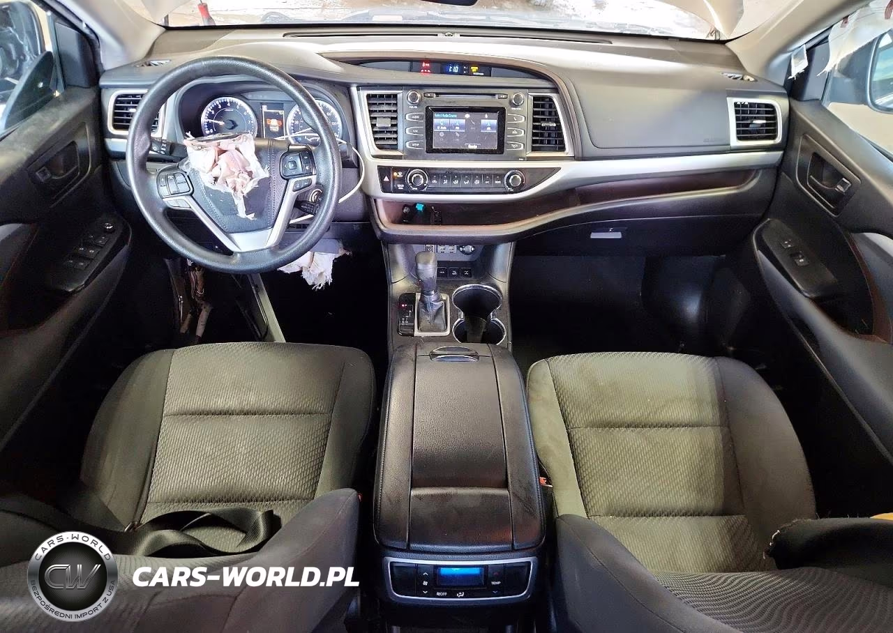 2019 Toyota Highlander Le VIN:5TDBZRFH3KS977777 - 8