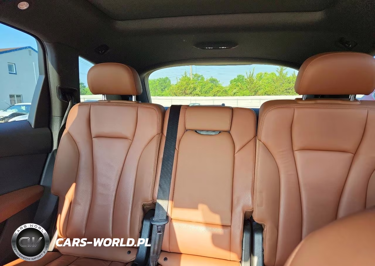 2022 Audi Q7 Premium VIN:WA1AJBF76ND000614 - 10