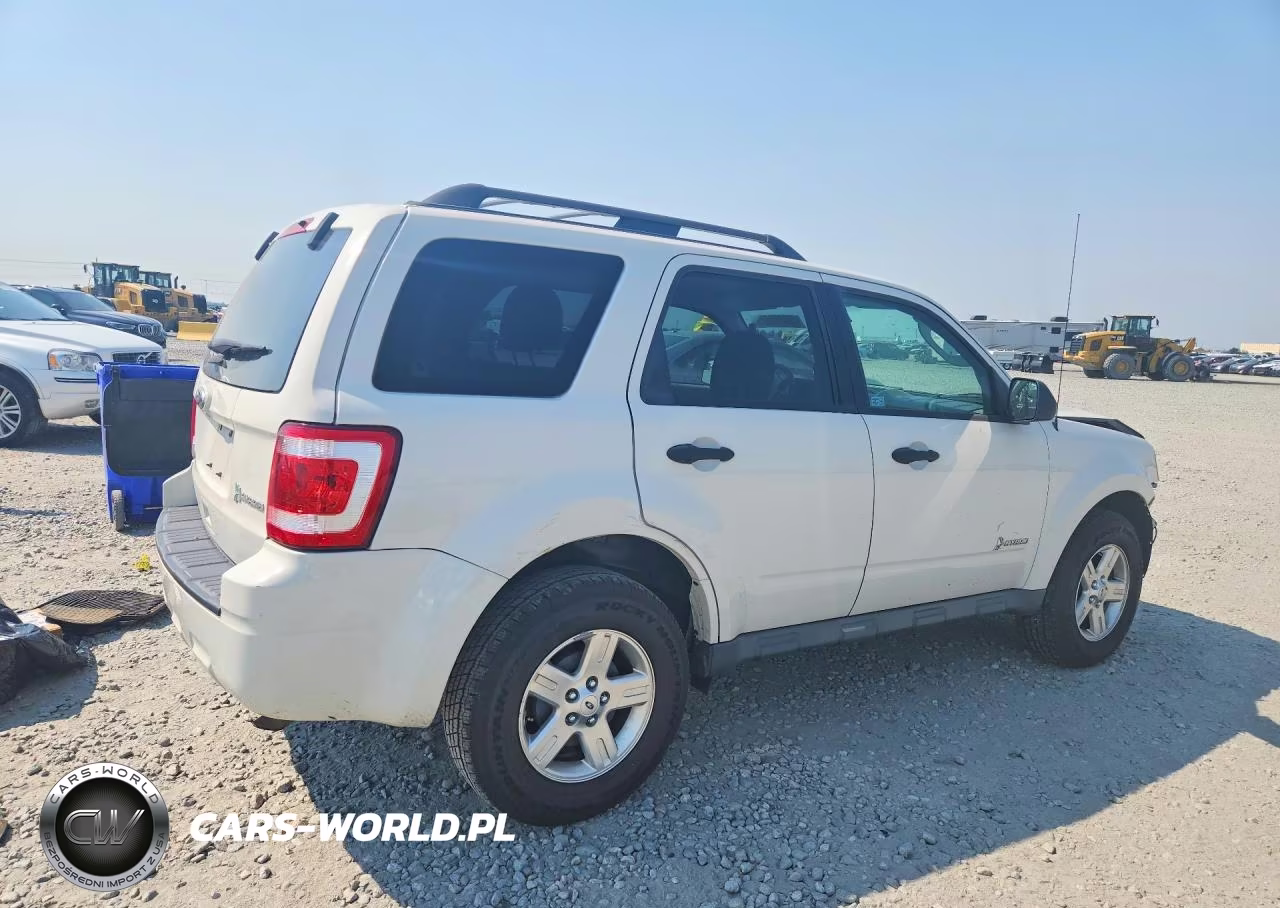 2011 Ford Escape Hybrid VIN:1FMCU5K3XBKC17676 - 3