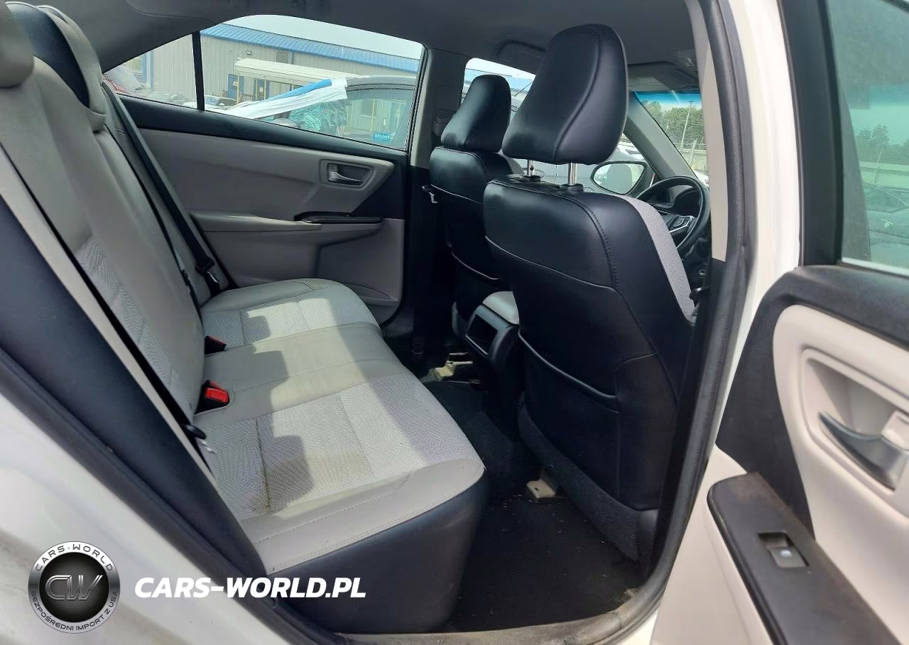 2017 Toyota Camry Se VIN:4T1BF1FK8HU746749 - 10