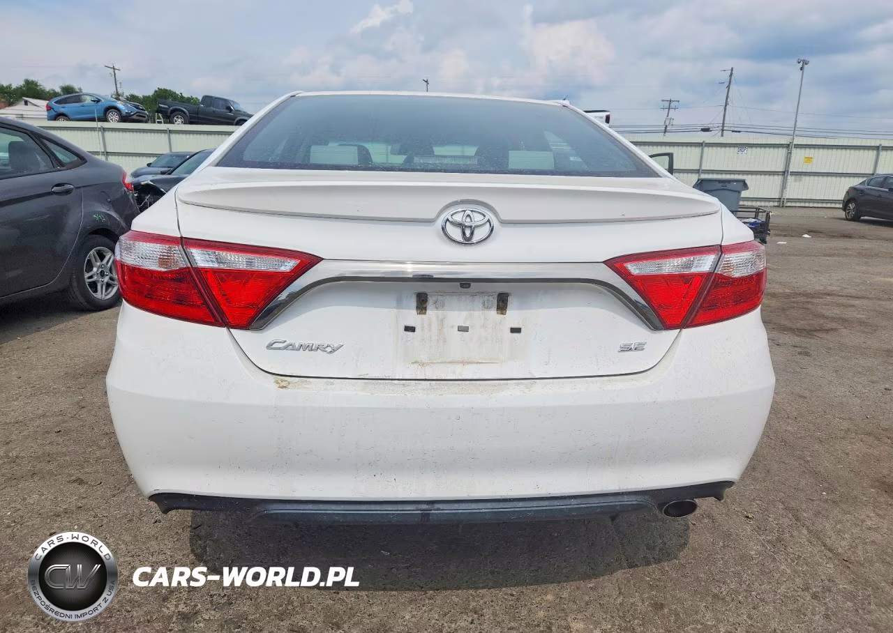 2017 Toyota Camry Se VIN:4T1BF1FK8HU746749 - 6