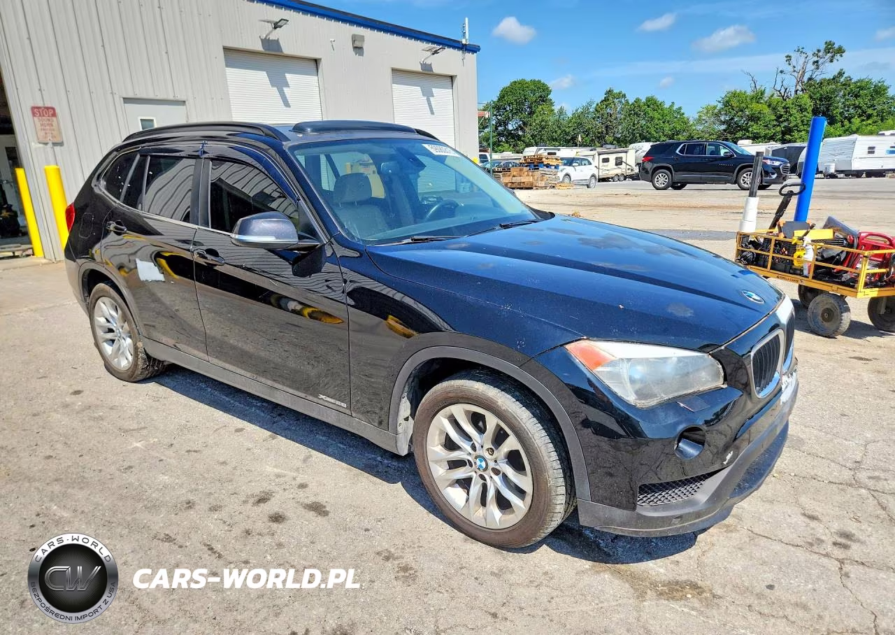 2015 BMW X1 xDrive28I VIN:WBAVL1C58FVY35119 - 4