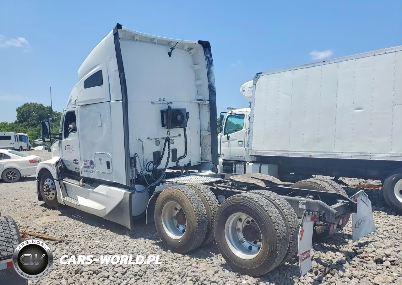 2023 Kenworth T680 Semi Truck VIN:1XKYDP9X2PJ225254 - 3