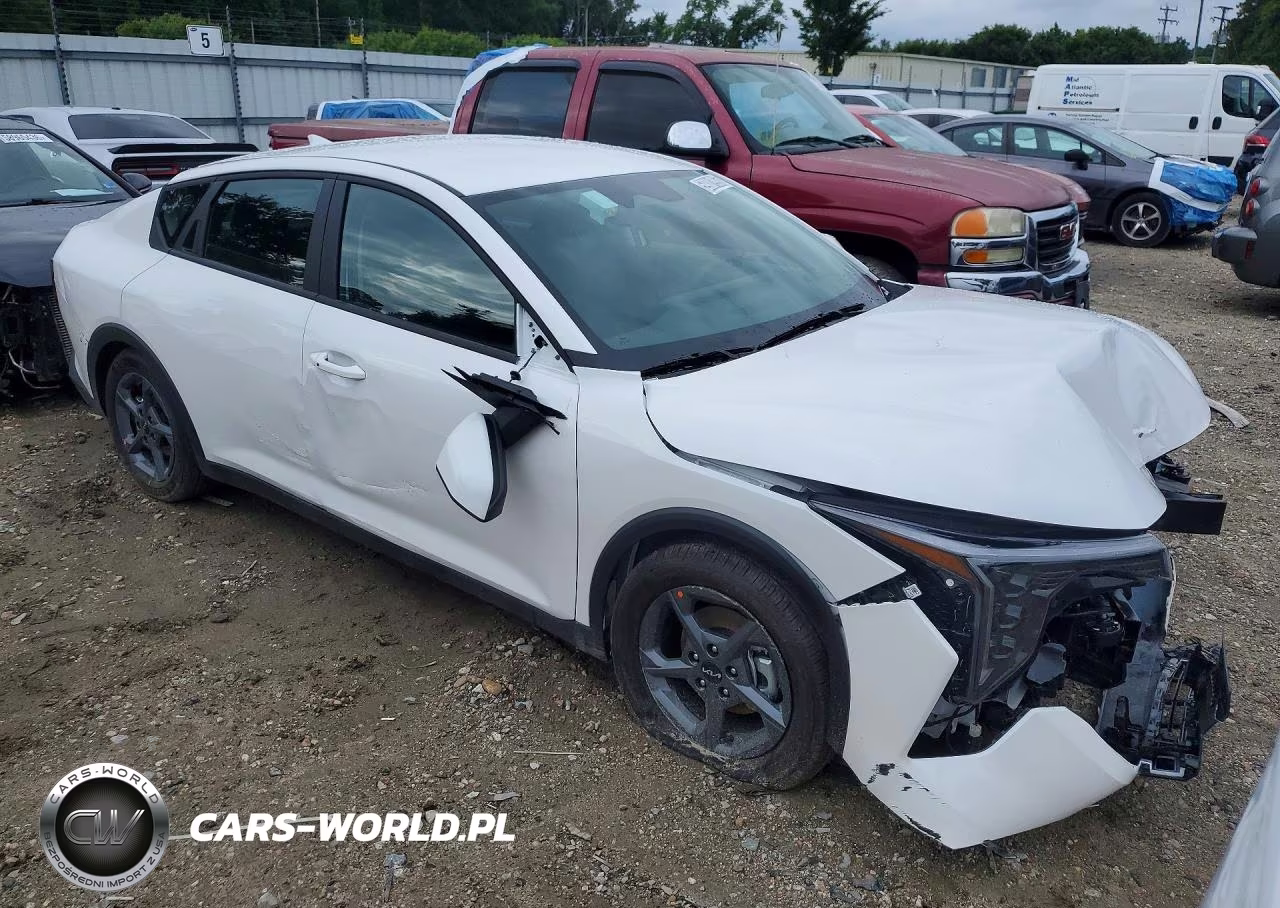2026 Kia K4 Lxs VIN:3KPFT4DE1TE345919 - 4
