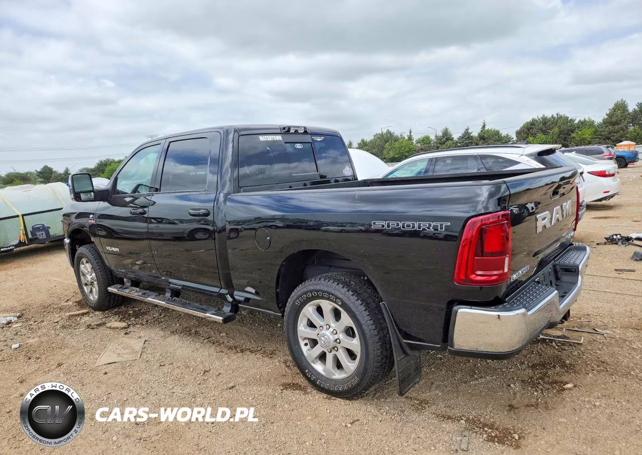 2025 Ram 2500 Laramie VIN:3C63R5FL8SG525590 - 2