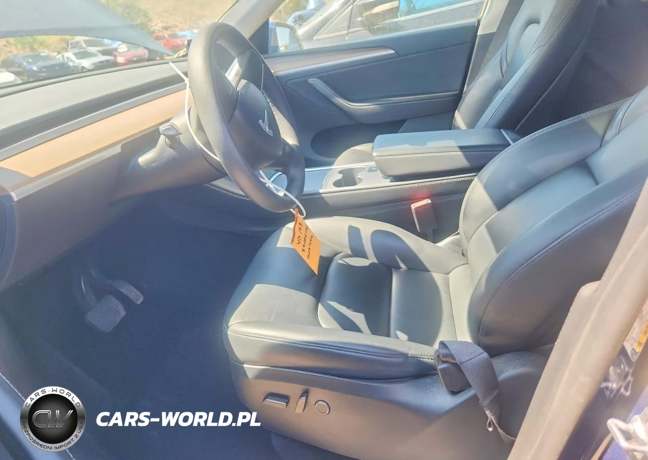2023 Tesla Model Y VIN:7SAYGDEEXPA142233 - 7