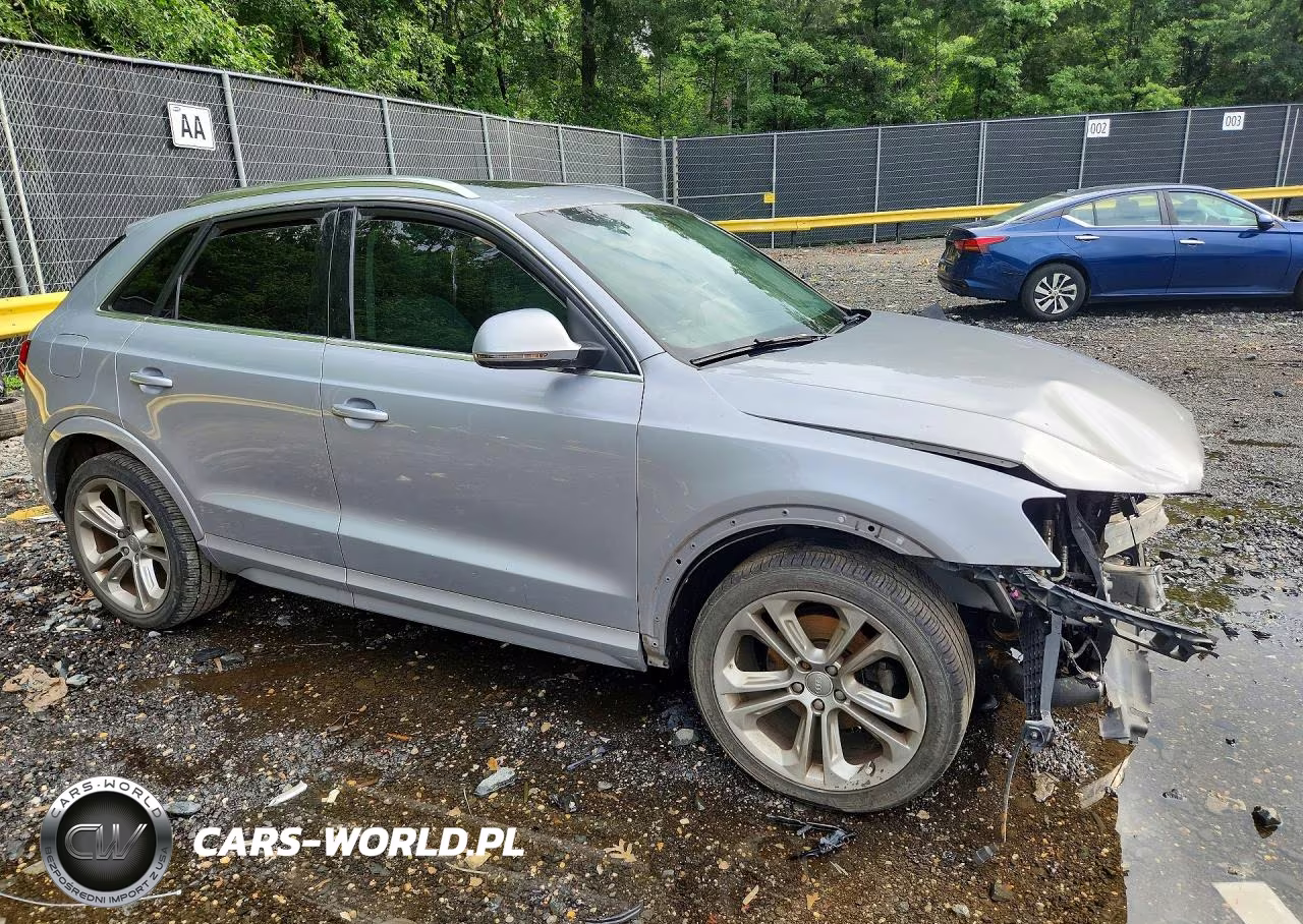 2016 Audi Q3 Premium Plus VIN:WA1EFCFS1GR012835 - 4