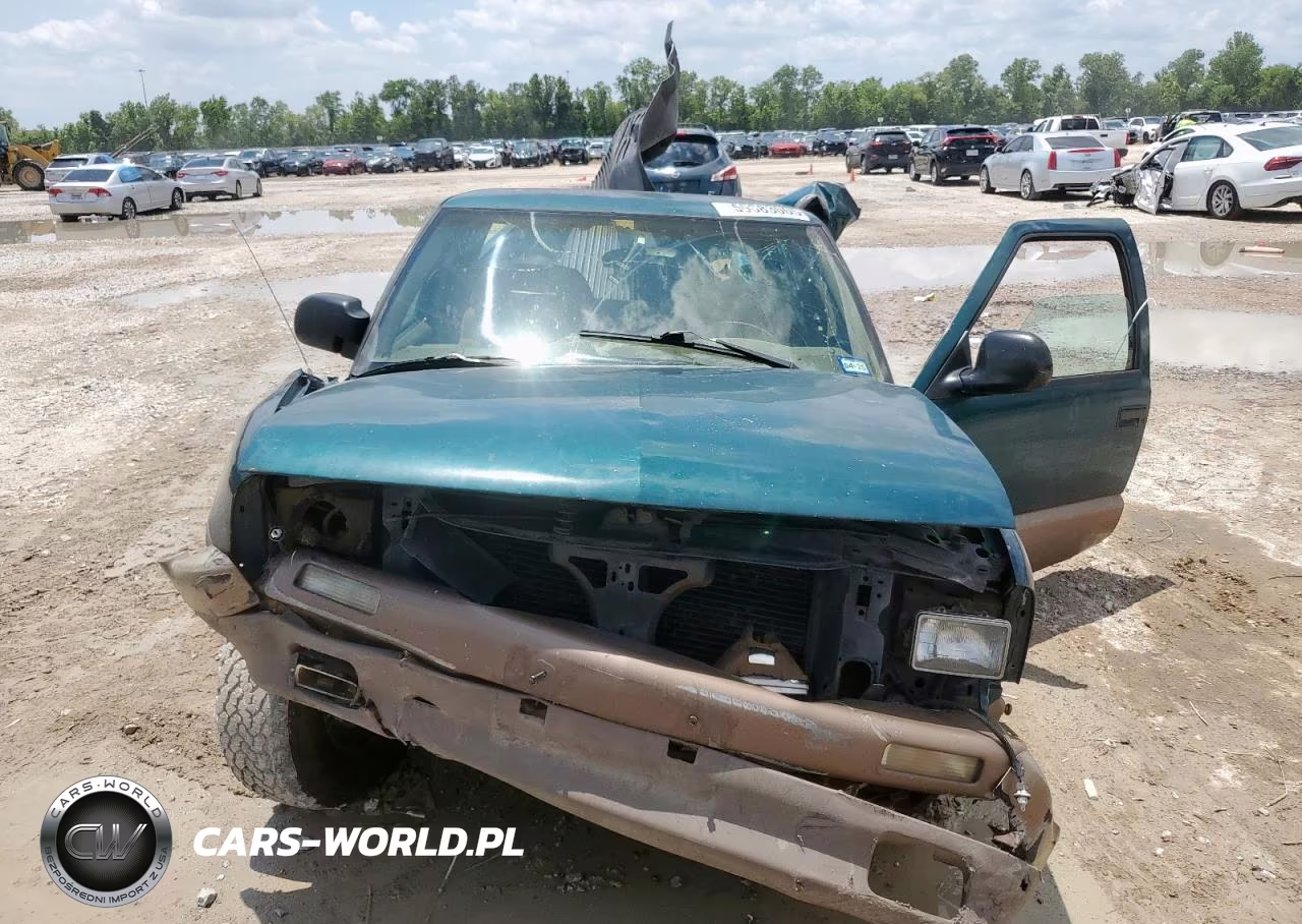 1996 Chevrolet S Truck S10 VIN:1GCCS19X8T8157634 - 5