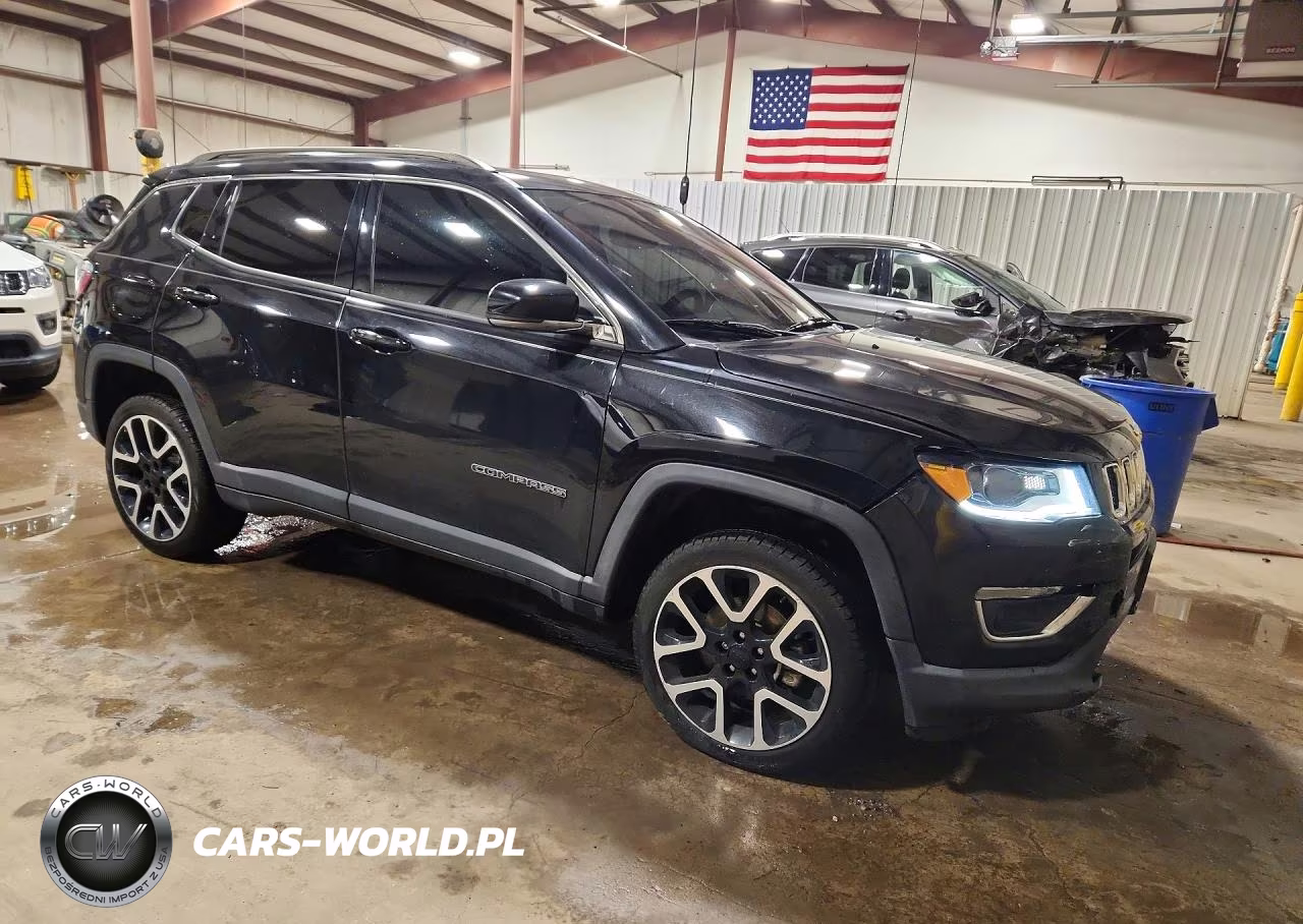 2018 Jeep Compass Limited VIN:3C4NJDCB0JT492606 - 4
