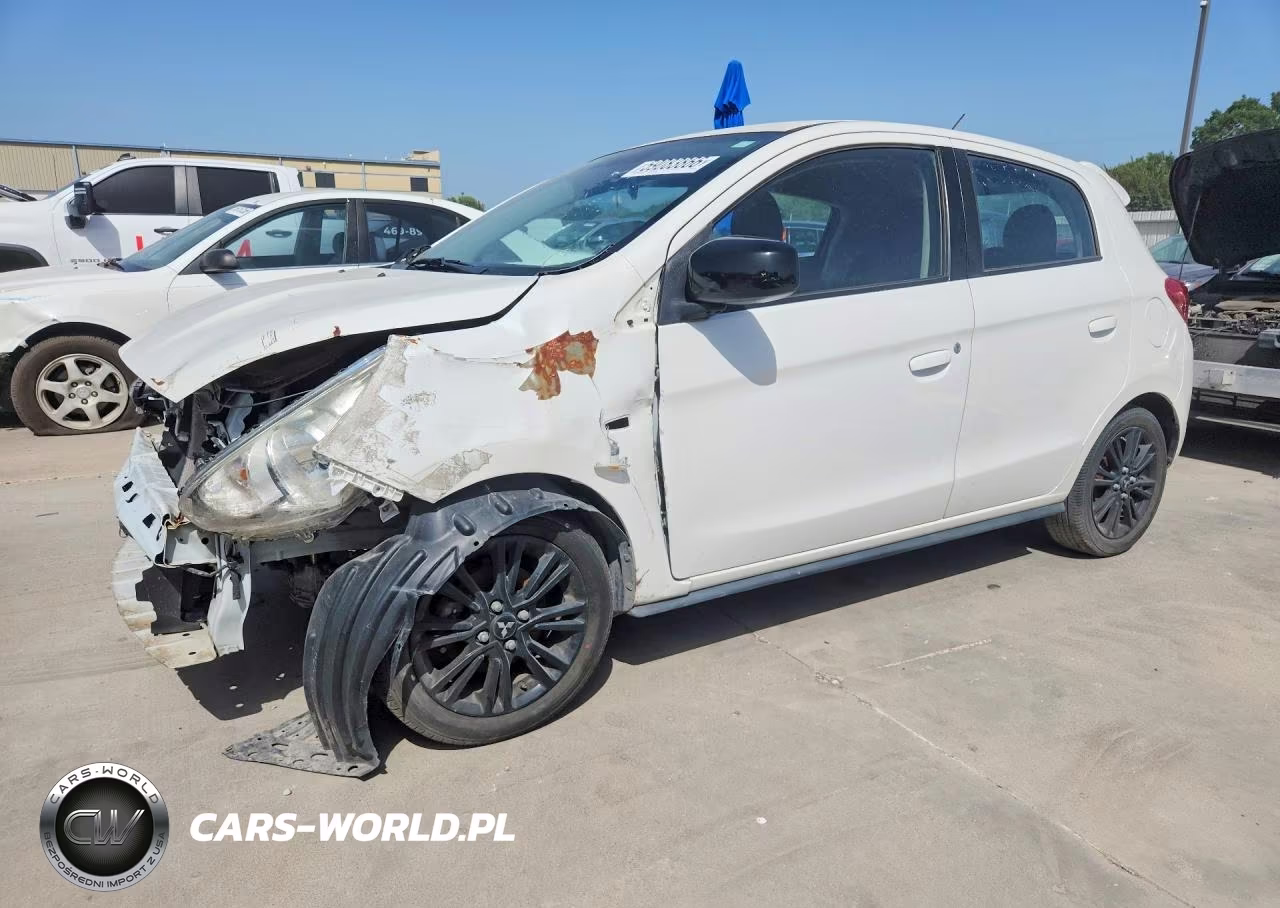 2020 Mitsubishi Mirage Le – zdjęcie 1 z 12