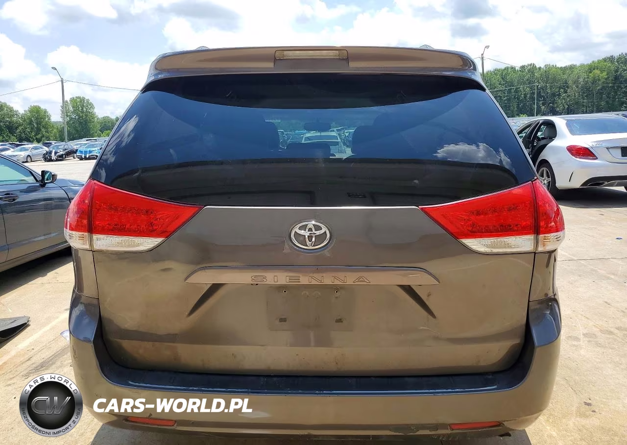 2011 Toyota Sienna Le VIN:5TDKK3DC9BS048718 - 6