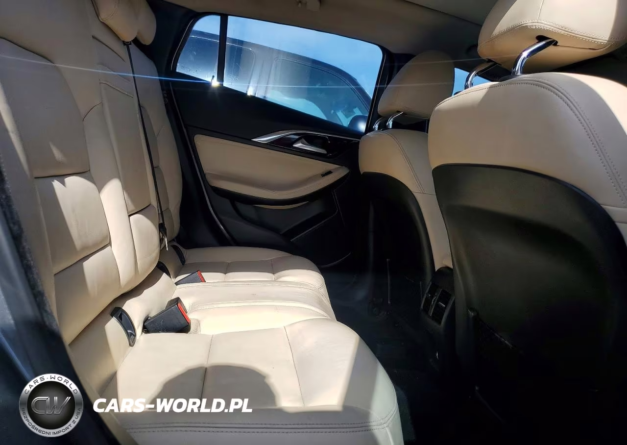 2018 Infiniti Qx30 Premium VIN:SJKCH5CR1JA043560 - 10