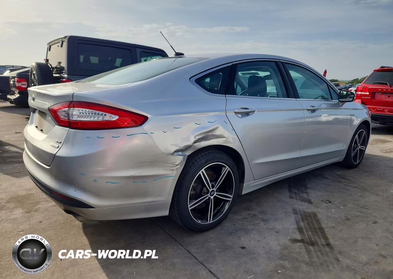 2014 Ford Fusion Se VIN:1FA6P0HD7E5379270 - 3