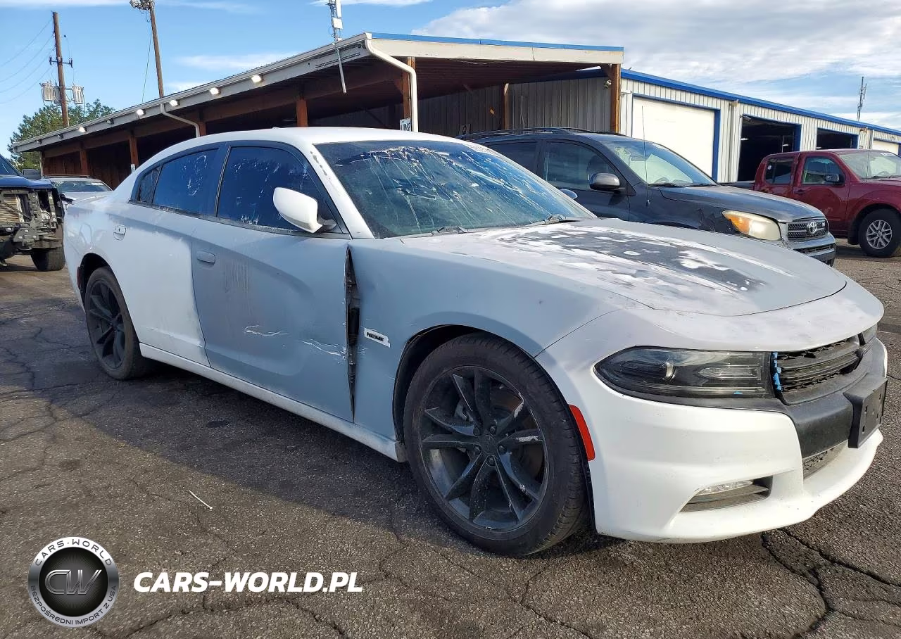 2015 Dodge Charger R-T VIN:2C3CDXCT3FH727979 - 4