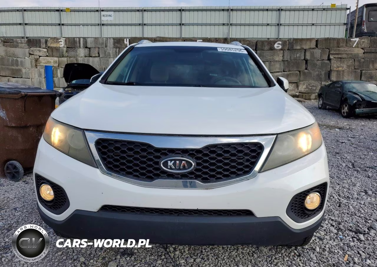 2011 Kia Sorento Lx VIN:5XYKT4A26BG123984 - 5