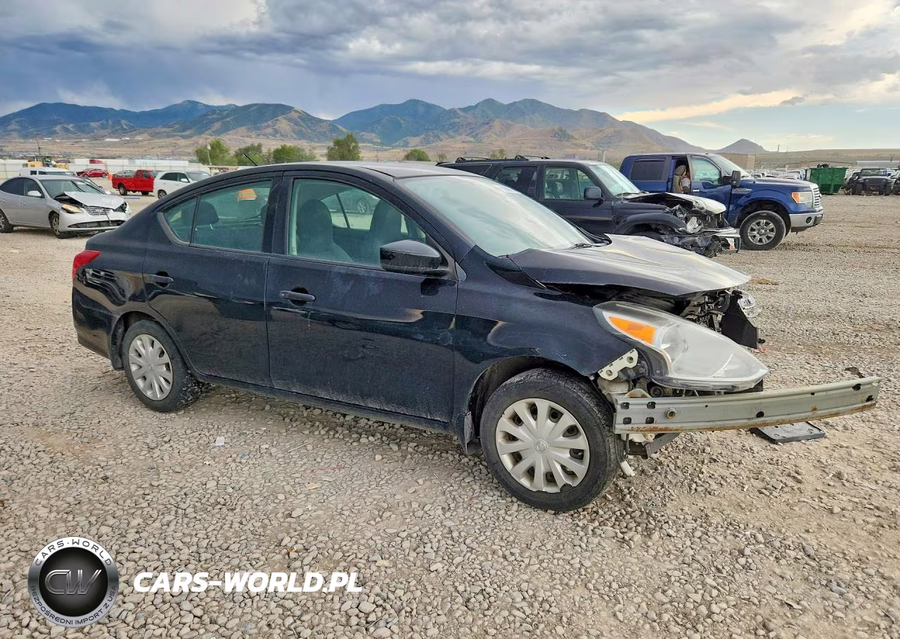 2017 Nissan Versa 1.6 S VIN:3N1CN7APXHL809932 - 4