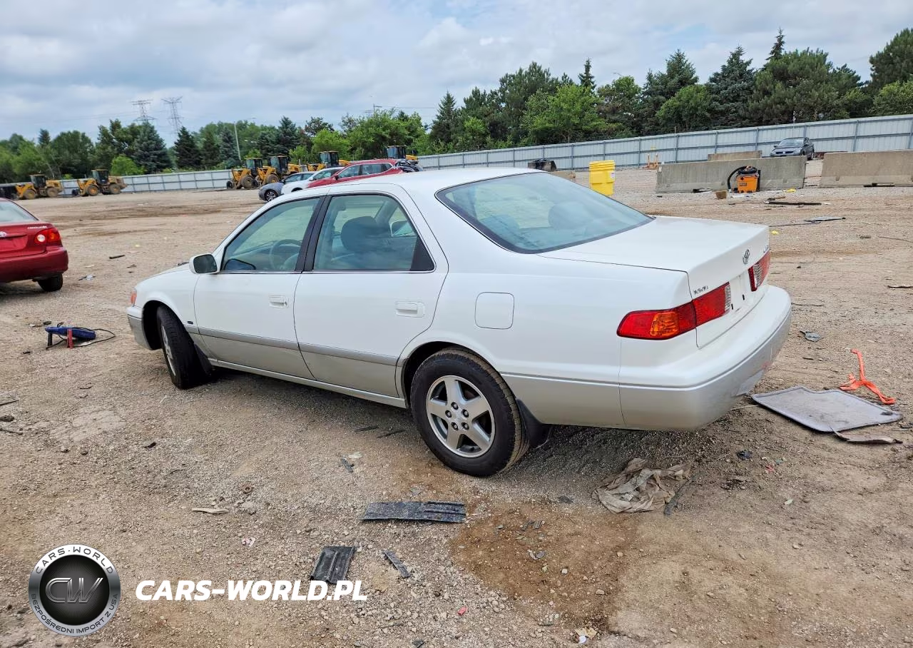 2001 Toyota Camry Le VIN:JT2BG22K210568078 - 2