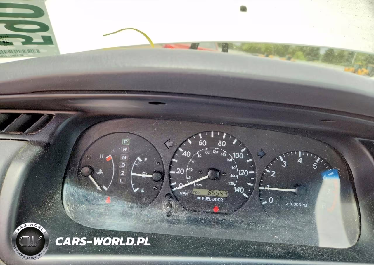 2001 Toyota Camry Le VIN:JT2BG22K210568078 - 9