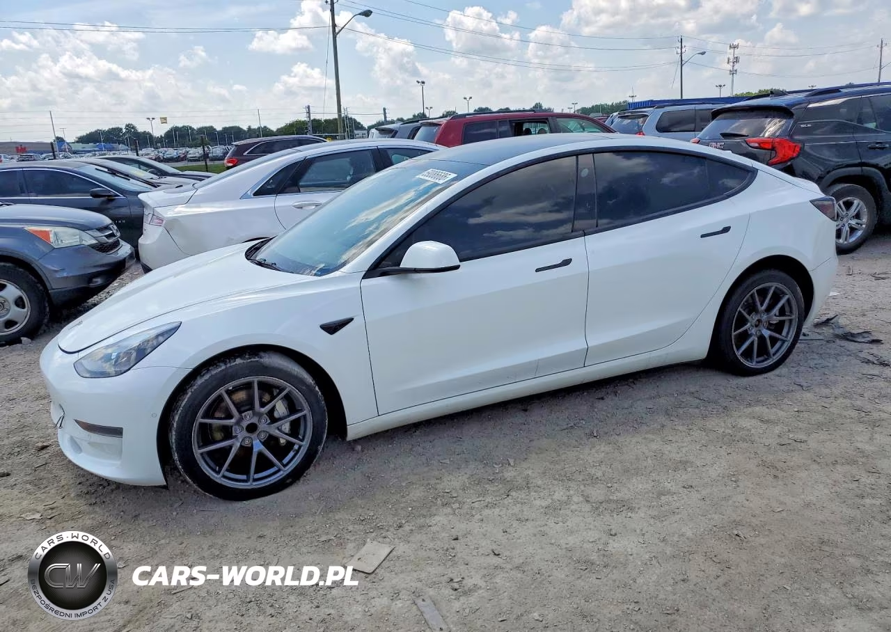 2022 Tesla Model 3 – zdjęcie 1 z 12