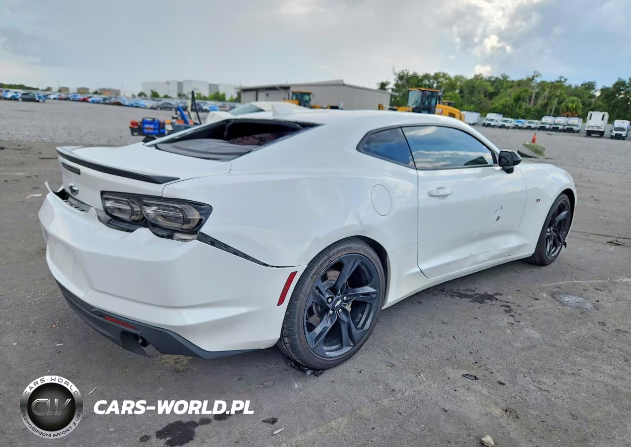 2019 Chevrolet Camaro Ls-Lt VIN:1G1FB1RS4K0157234 - 3