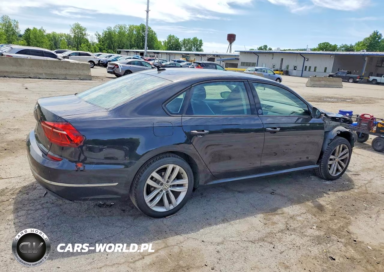 2019 Volkswagen Passat Wolfsburg VIN:1VWLA7A38KC009085 - 3