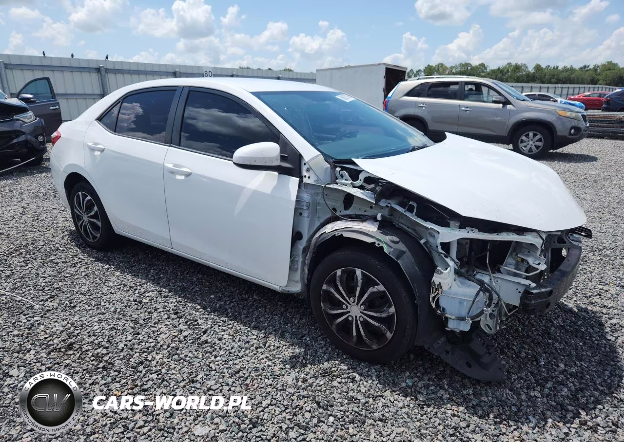 2015 Toyota Corolla Le VIN:2T1BURHE0FC454989 - 4