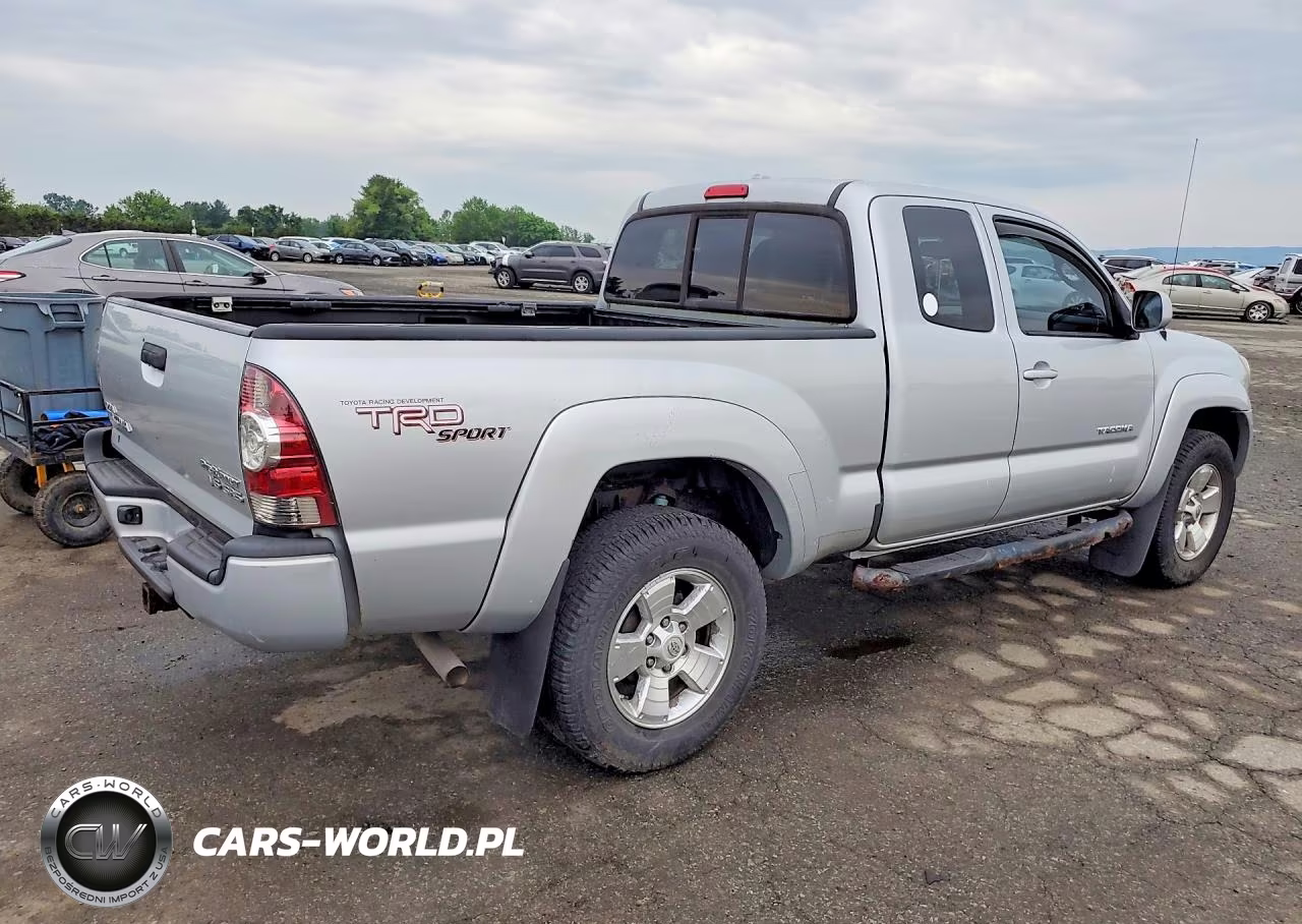 2010 Toyota Tacoma Prerunner Access Cab VIN:5TETU4GN1AZ676744 - 3