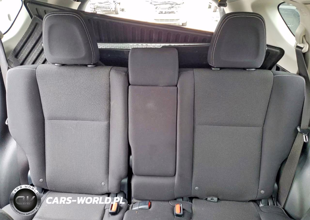 2018 Toyota Rav4 Xle VIN:JTMRFREV3JD243021 - 10