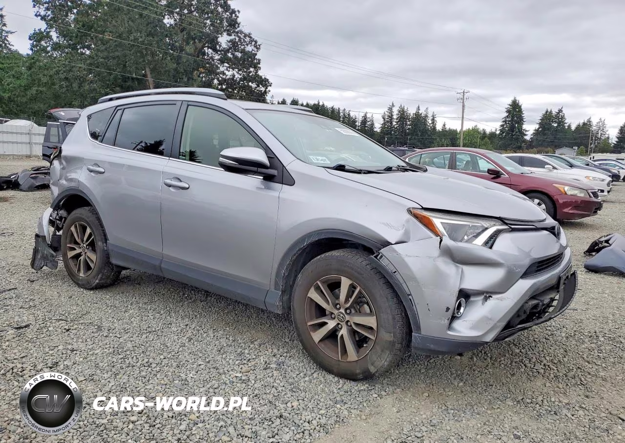 2018 Toyota Rav4 Xle VIN:JTMRFREV3JD243021 - 4