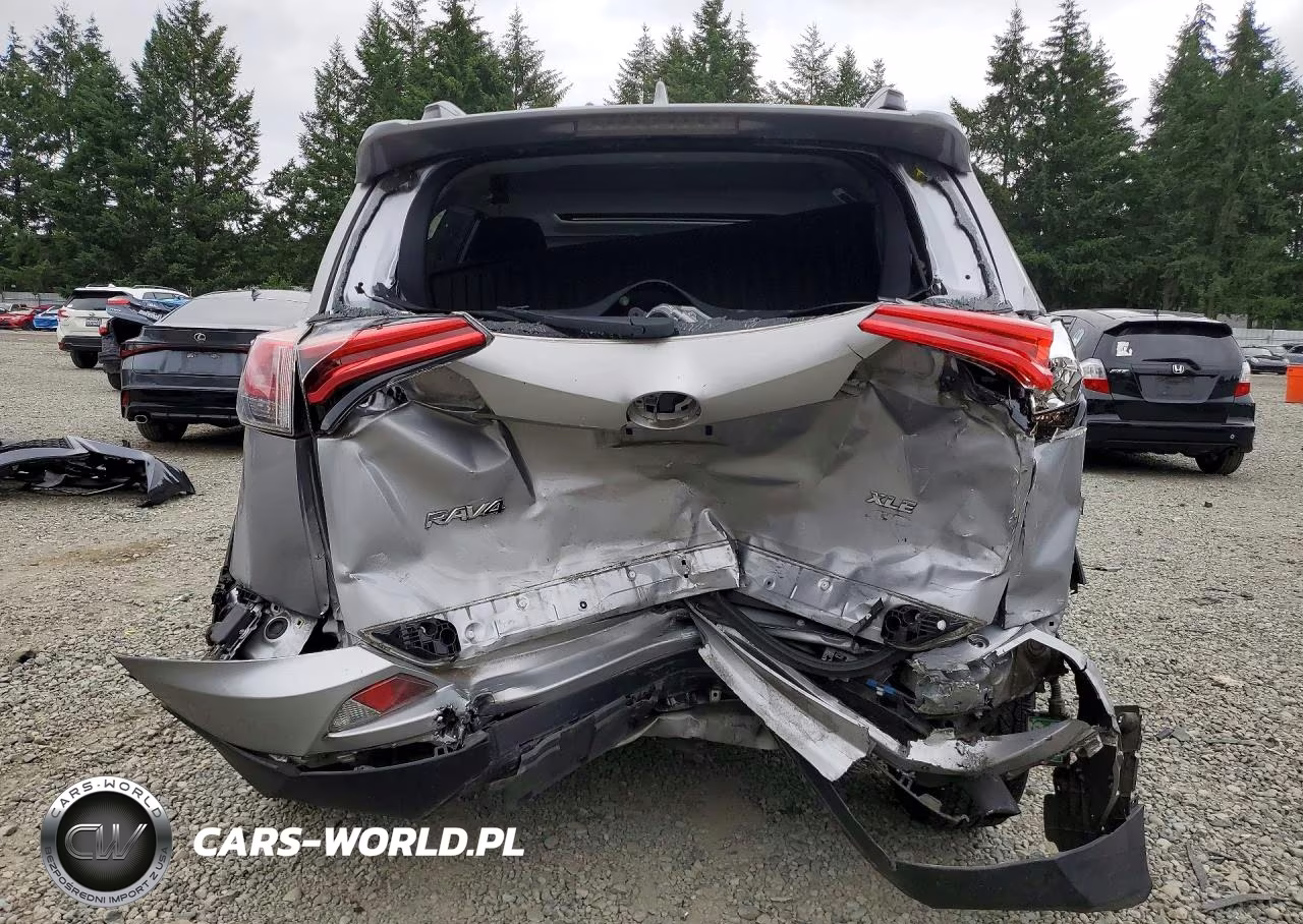 2018 Toyota Rav4 Xle VIN:JTMRFREV3JD243021 - 6