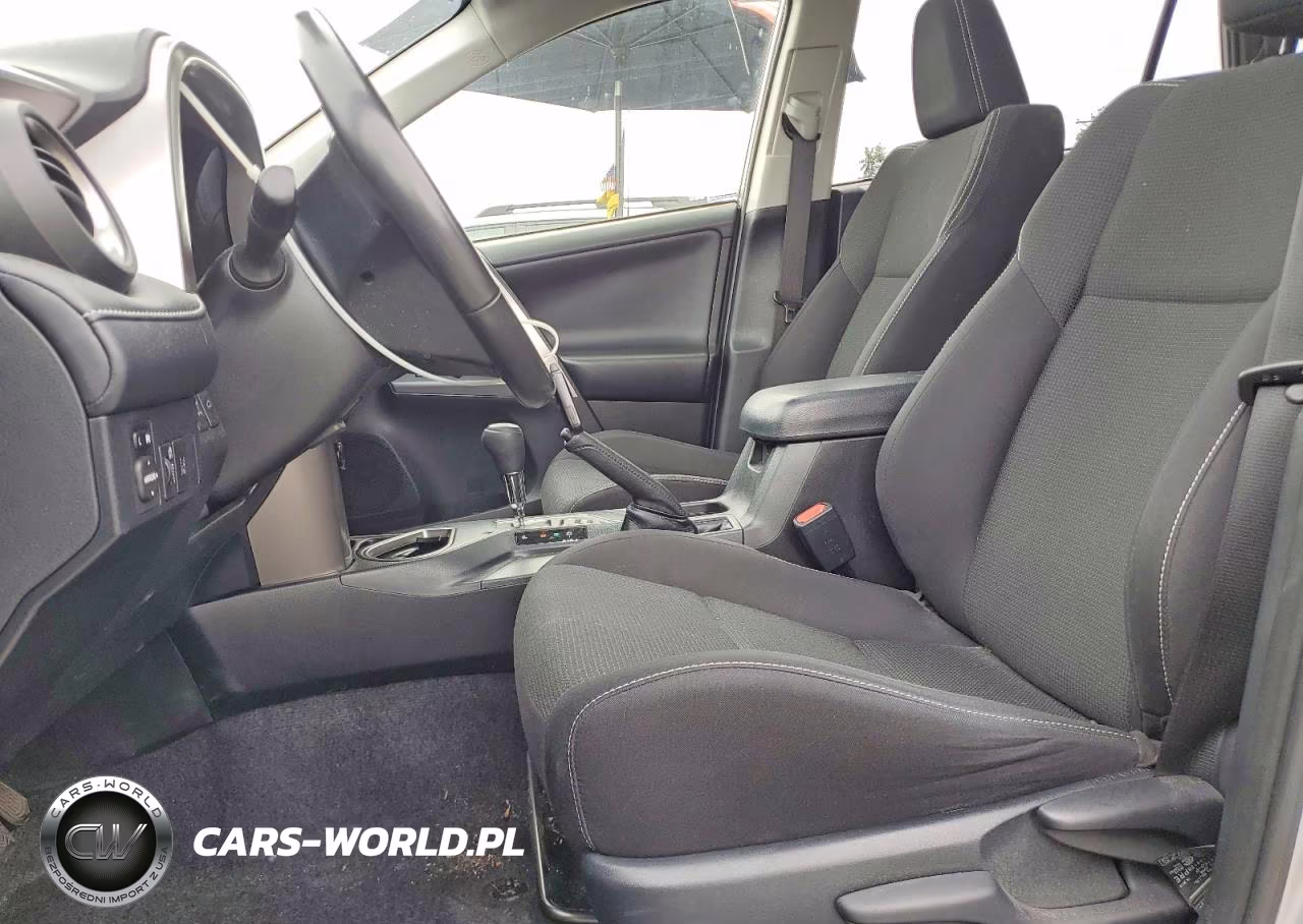 2018 Toyota Rav4 Xle VIN:JTMRFREV3JD243021 - 7