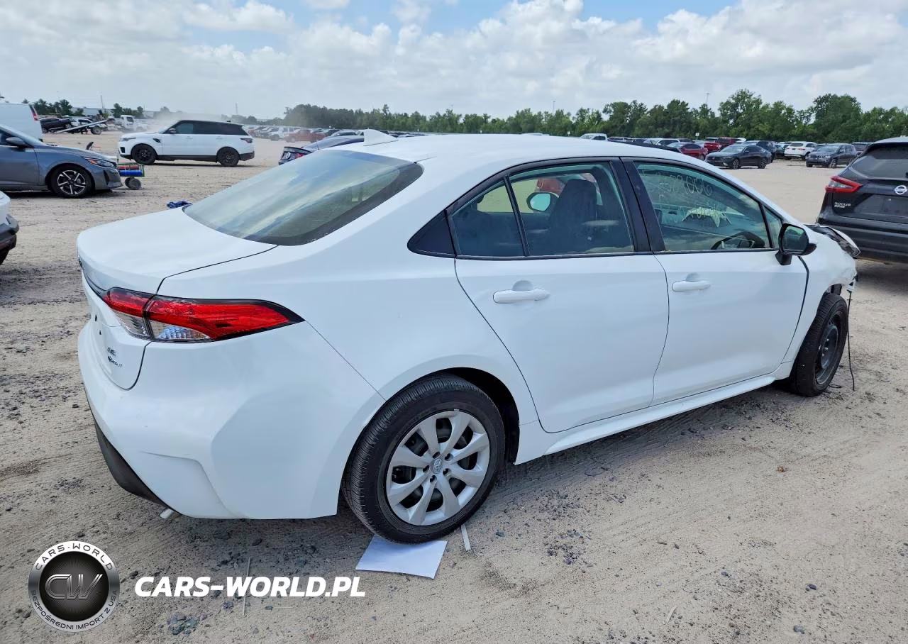 2025 Toyota Corolla Hybrid Le VIN:JTDBCMFE4S3106947 - 3