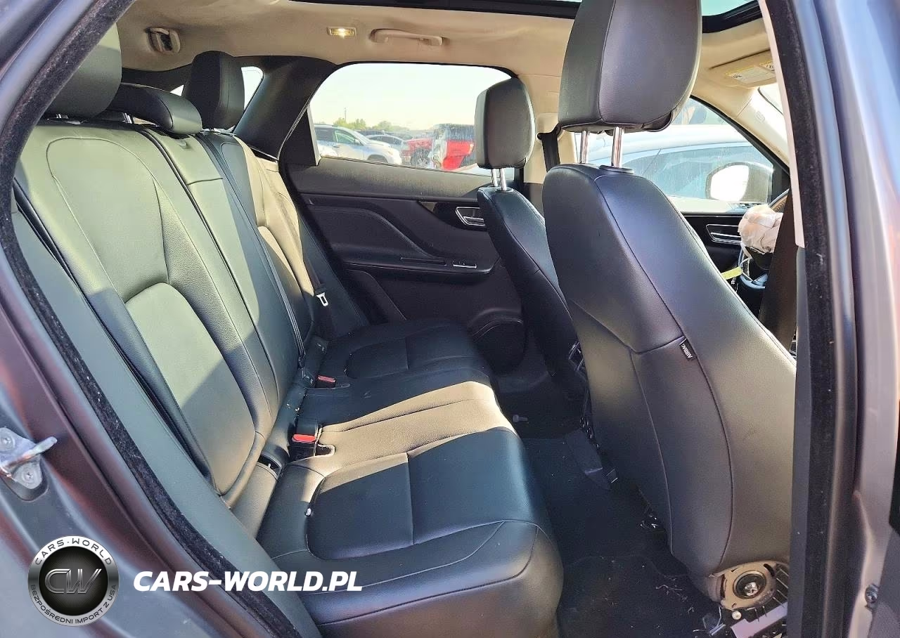 2020 Jaguar F-Pace Premium VIN:SADCJ2FX3LA623495 - 10