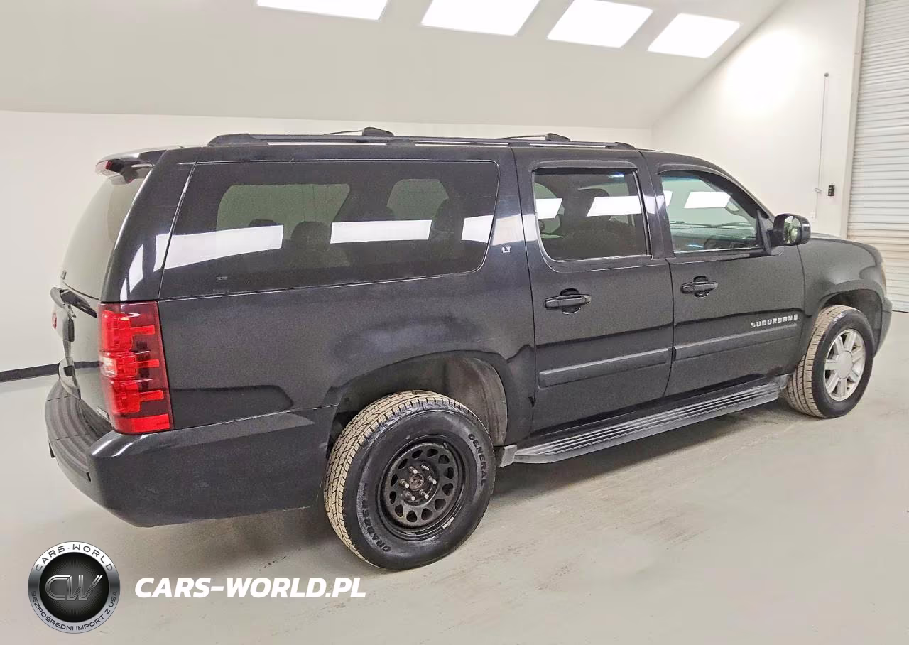 2007 Chevrolet Suburban C1500 VIN:1GNFC16037R216971 - 3