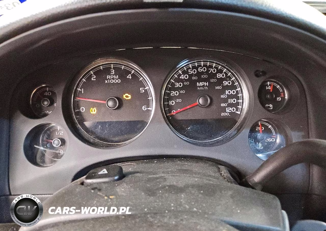 2007 Chevrolet Suburban C1500 VIN:1GNFC16037R216971 - 9